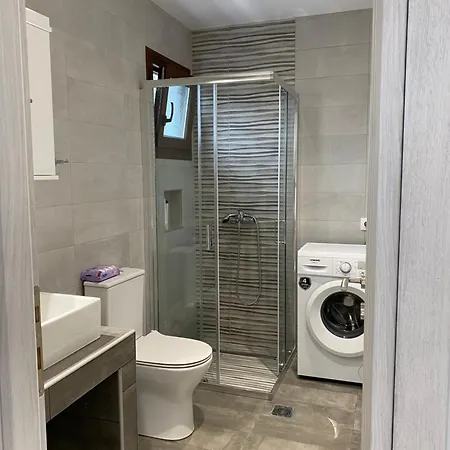 Giannis House 2 شقة باتيتيري